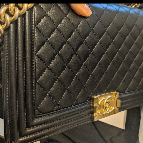 πSOLDπ Chanel New Medium Boy Bag - Picture 12 of 16